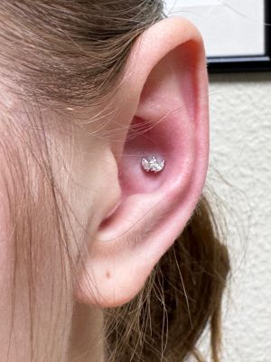  Inner conch Piercing  Triple Marquise14K Weiß Gold 