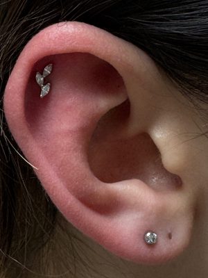 Helix Piercing mit Trenum Aufsatz 