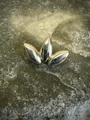  18 K Weiss Gold Lotus 